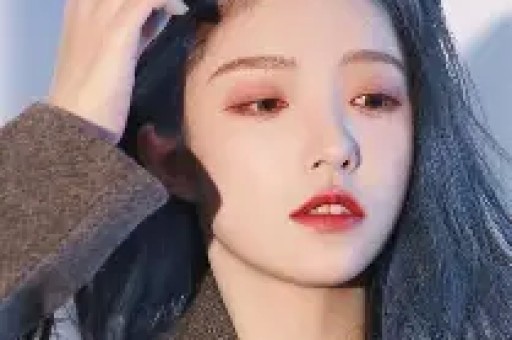 吴绮莉抖音开麦炸场！一句‘不做亲子鉴定’撕开26年沉默网友：原来最狠的放手是连证明都不屑